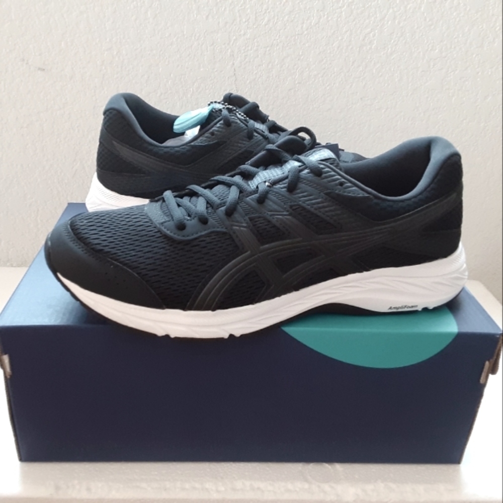 Asics - Picture 1 of 4
